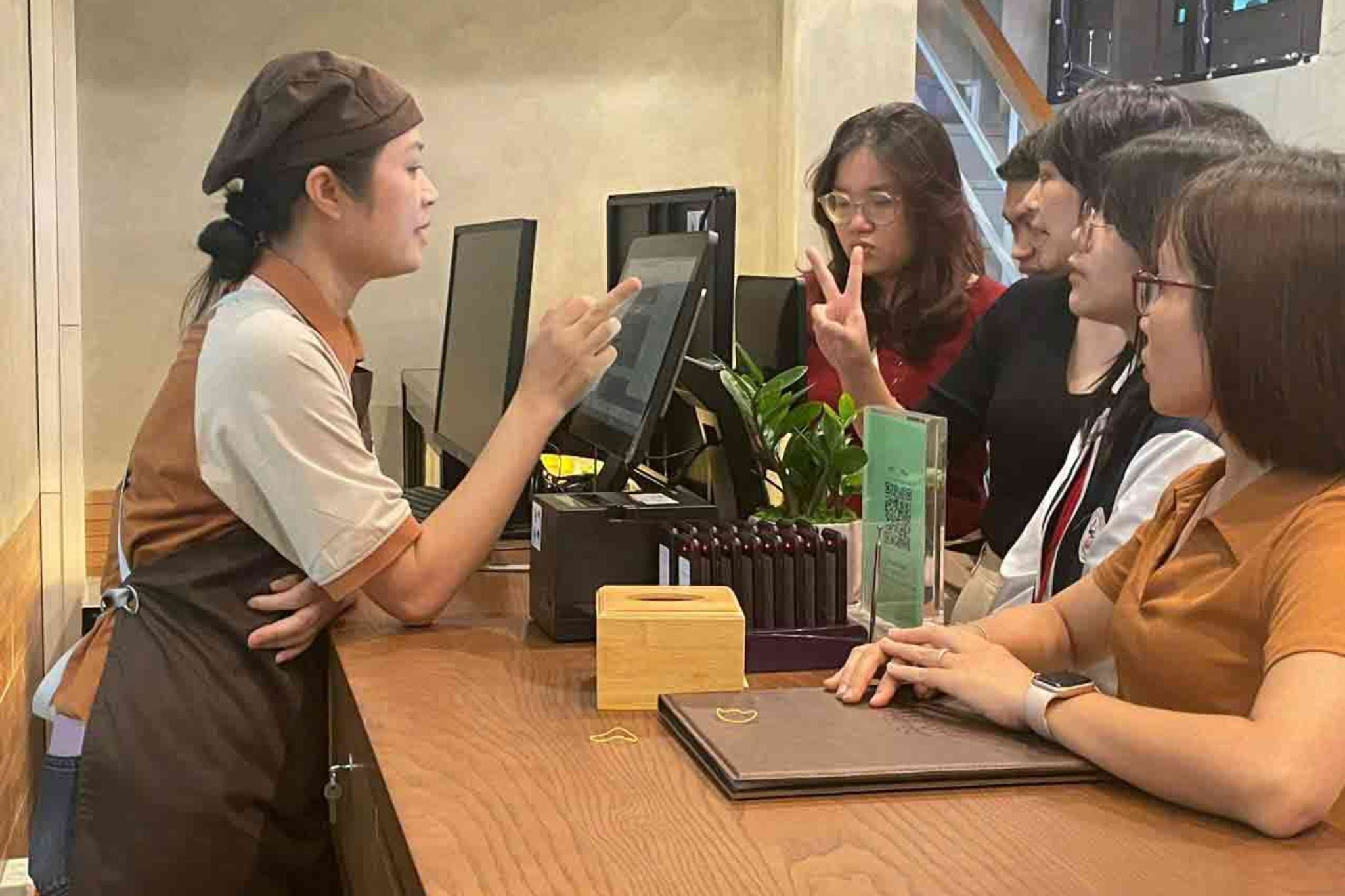 Xu hướng cafe 24/7 tại Hà Nội